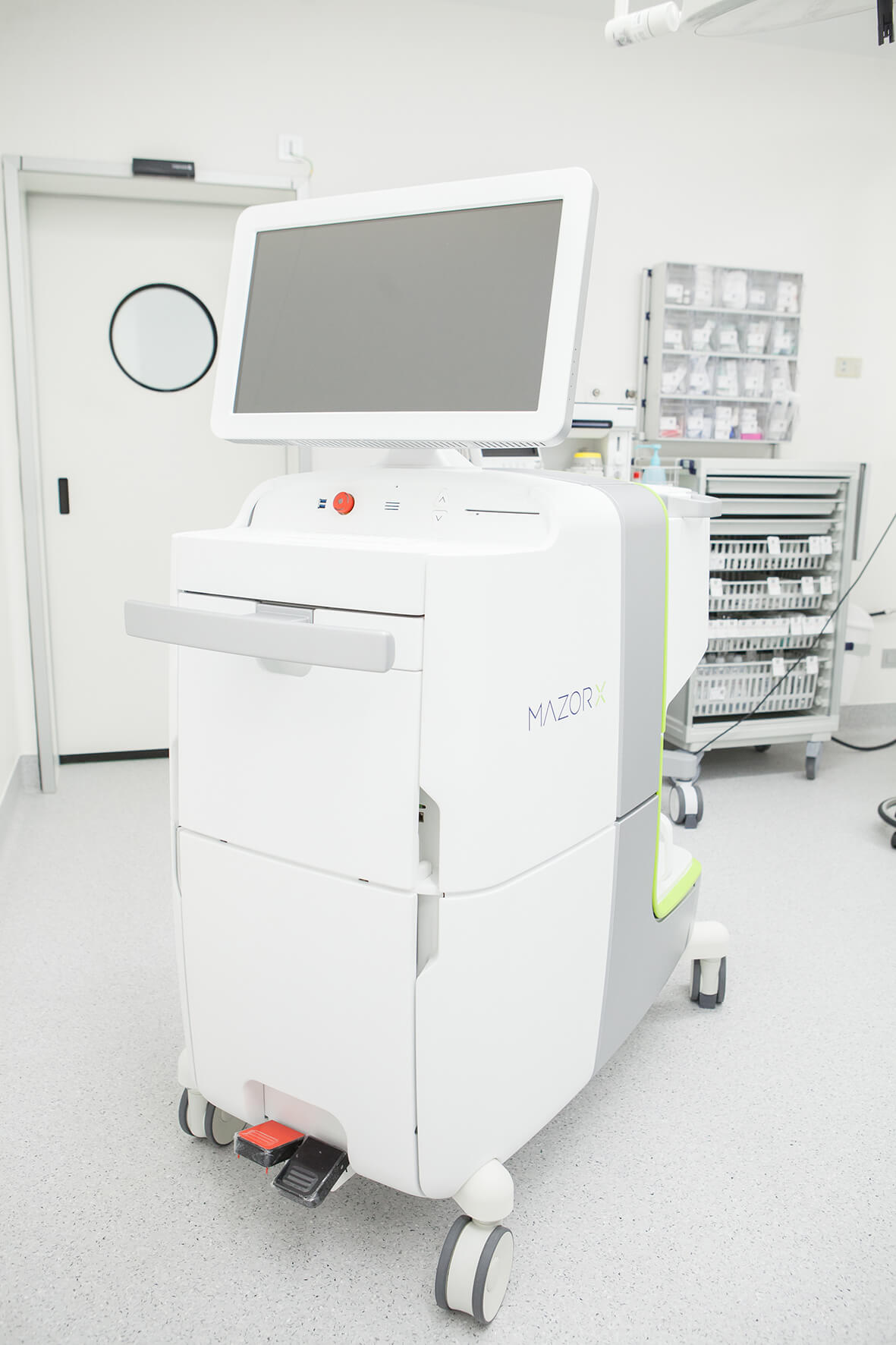 aparotología del quirófano en el insituto neuro vertebral